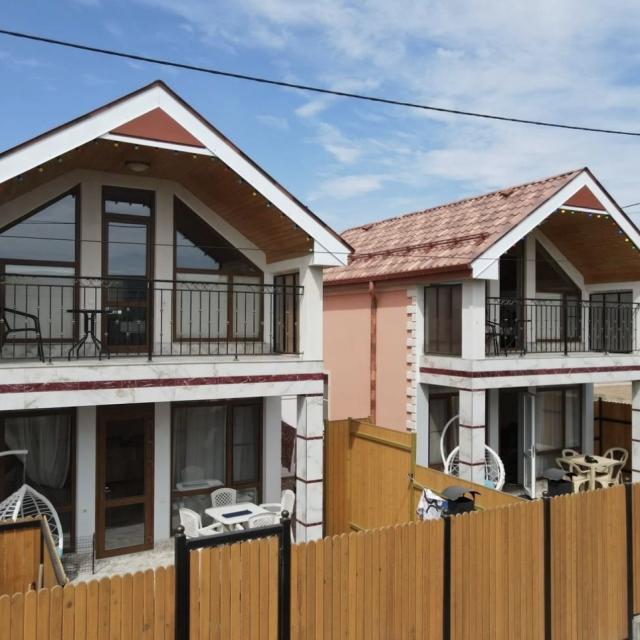 PINK HOUSE