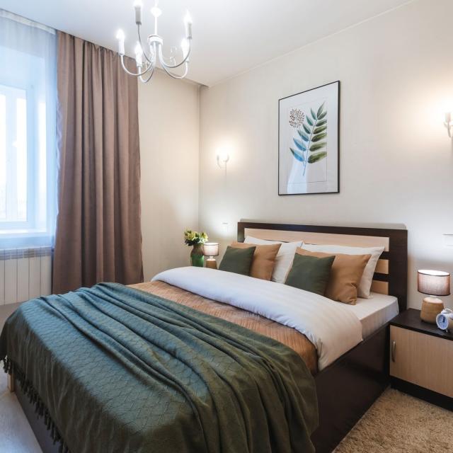 Five stars on Mira Street