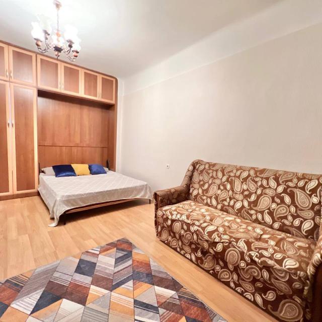 Apartments on Komsomolskaya street 19/27