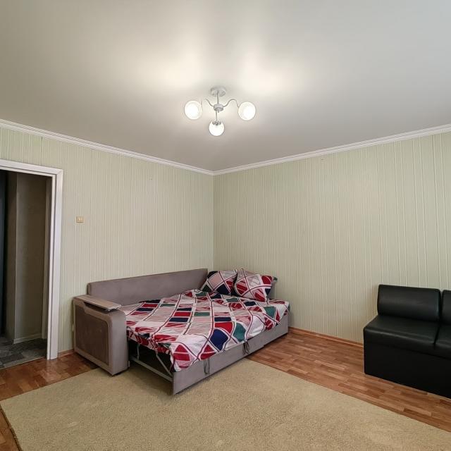 Apartments in Makarova lane, 6/2