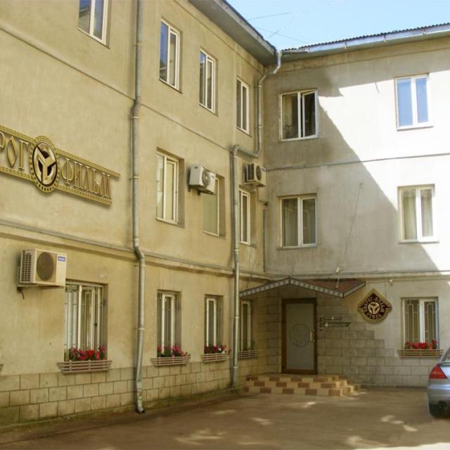 СВАРОГ-ФИЛЬМ-ОТЕЛЬ