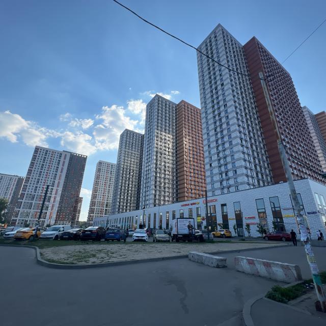 Hermes Apartments on Sosnovaya Street