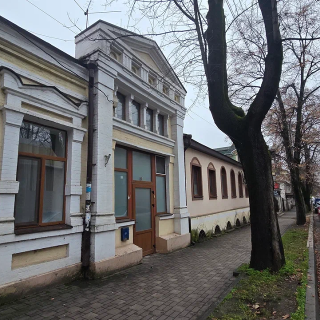 Apartments on Kirov Avenue 37 in a historic building