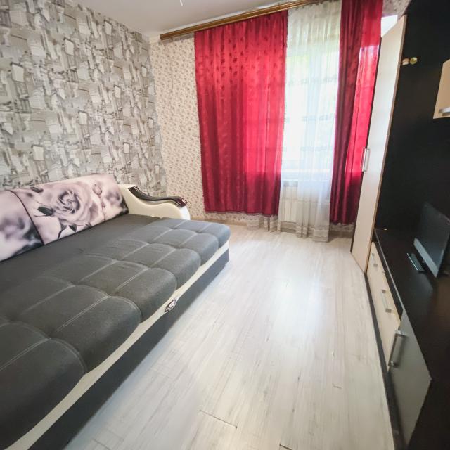 Apartment RRO Gallery on Naidova-Zhelezova street