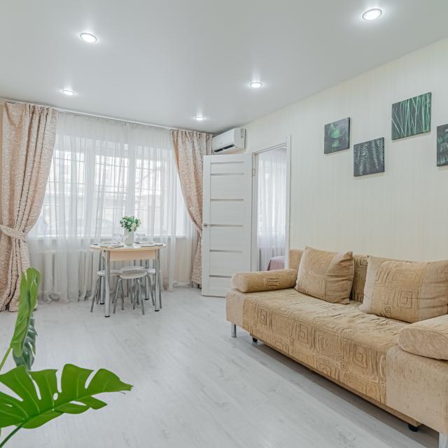 Apartments on Kirova lane 3