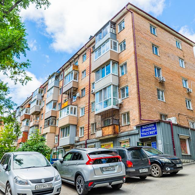 Well Apartments on Svetlanskaya Street