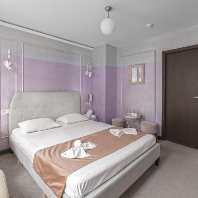 Simple Rooms (Симпл Румс)