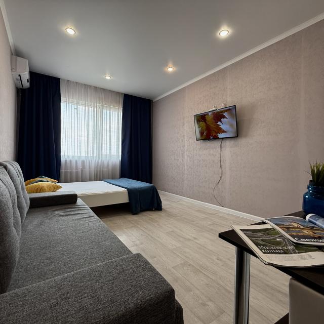 Apartment from the Home Hotel company on Dorofeeva 7