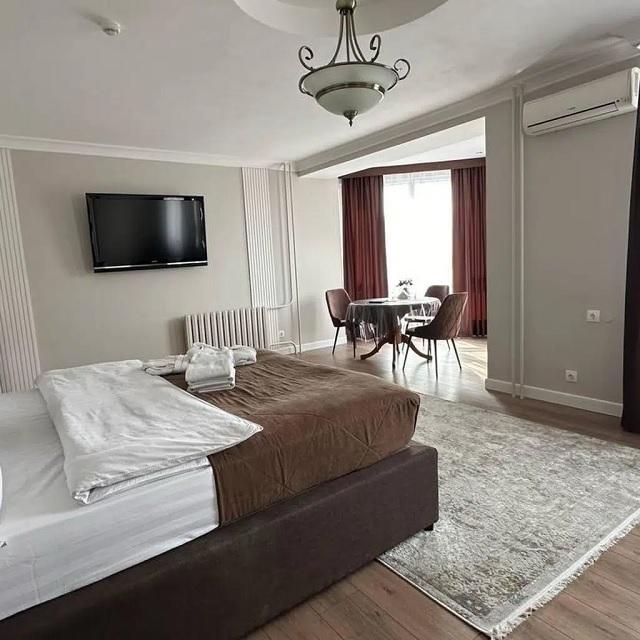 Seven house hotel (Севен хаус)