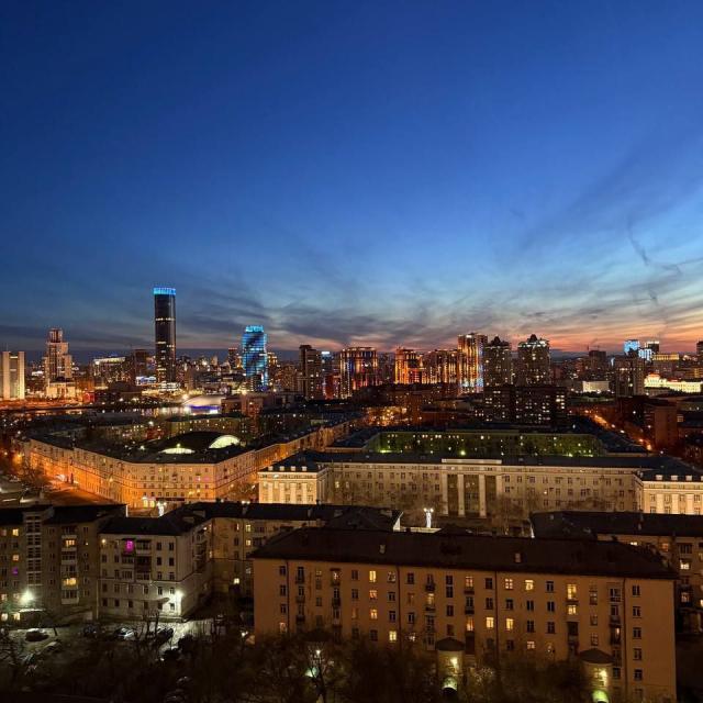 SOVA View apartment on the 20th Floor in the center