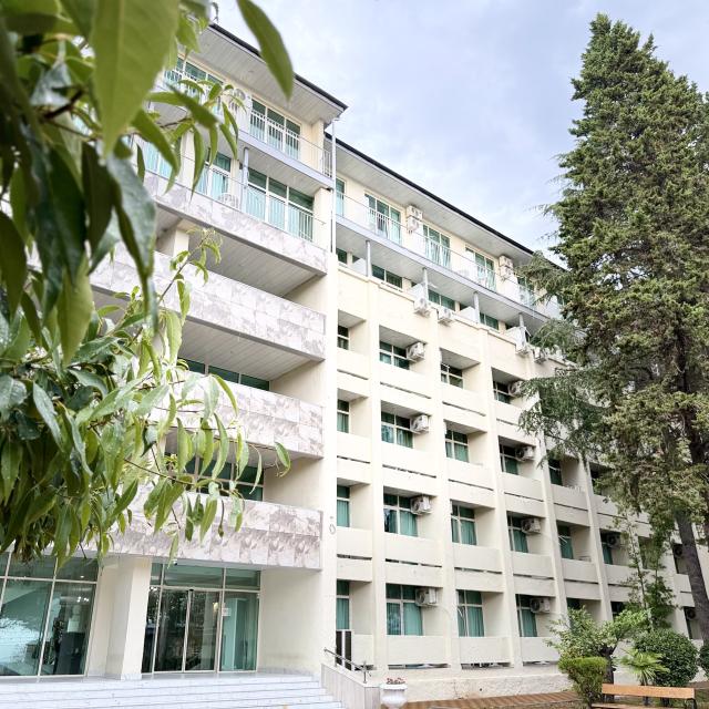 Chernomorets Park Hotel