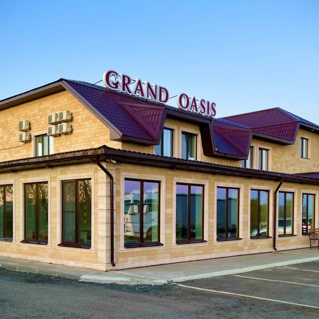 Grand Oasis (Grand Oazis)
