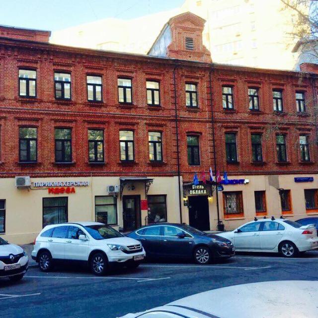 Oblaka hotel
