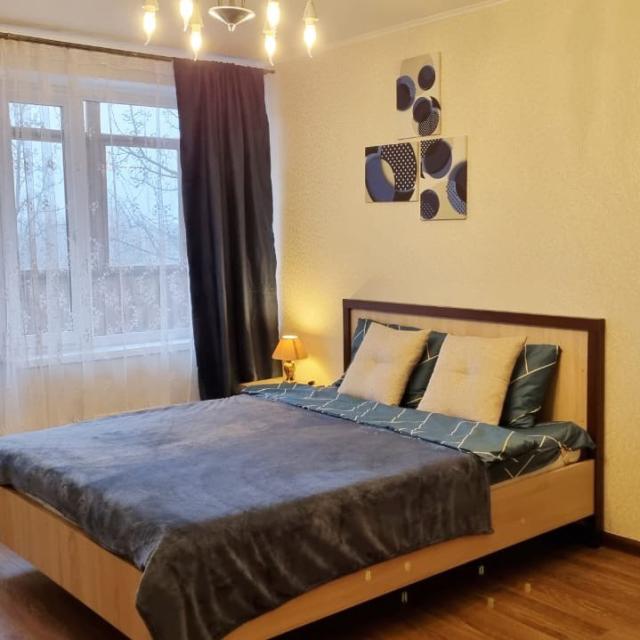 Apartments on Varshavskaya 142k2