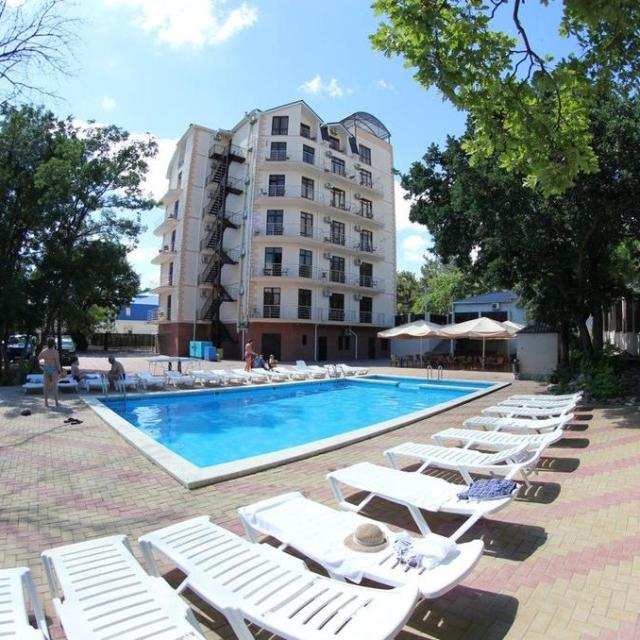 Plaza (Плаза)
