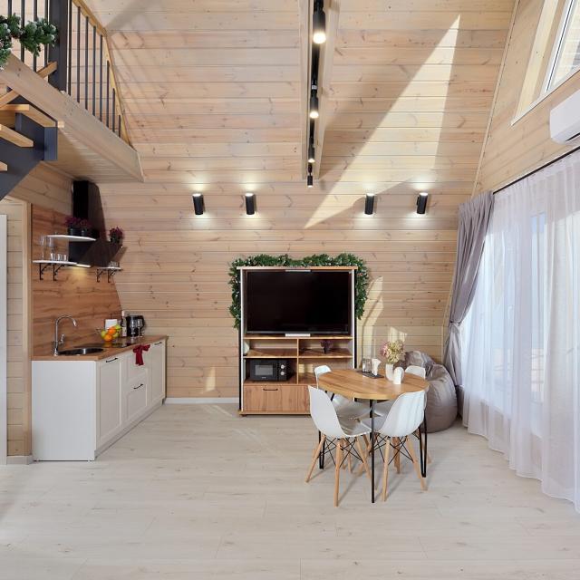 Lakeside A-Frame Coral
