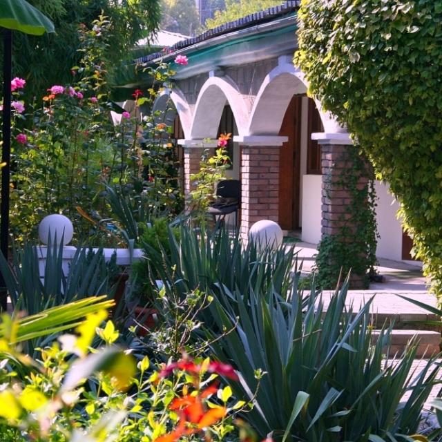 K&T Guest House 