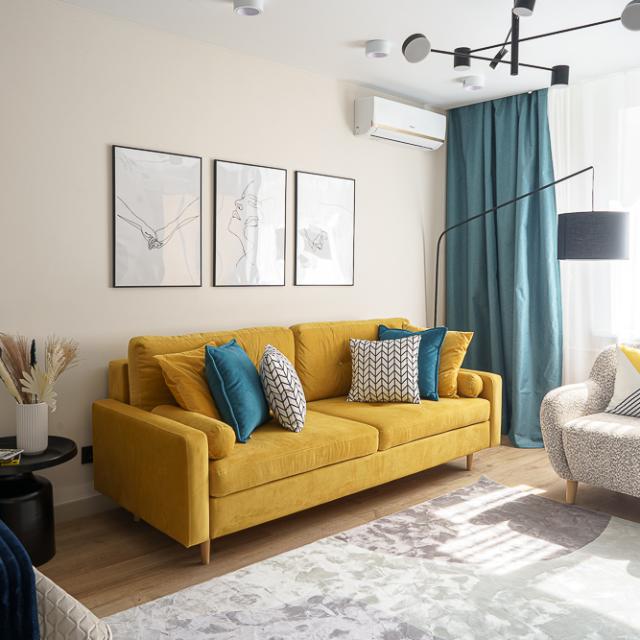 1 room in the very center for up to 4 guests