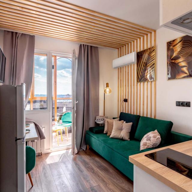 In an apartment on Skolkovskaya street 9B