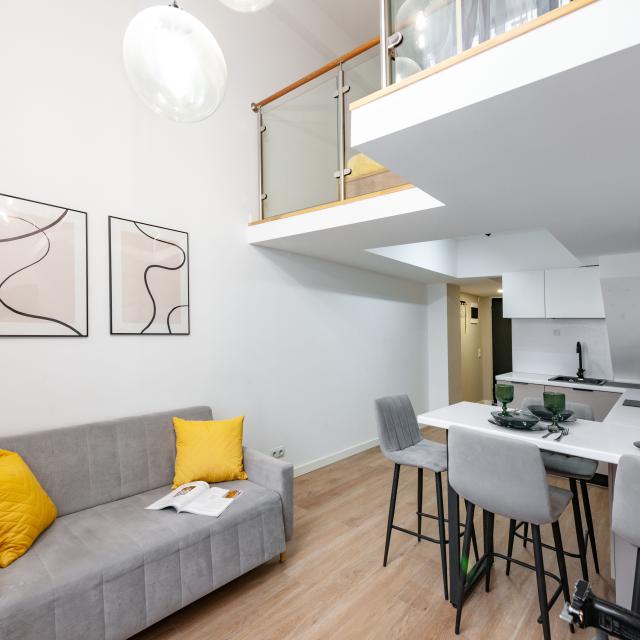 ApartMe Отважных 10 