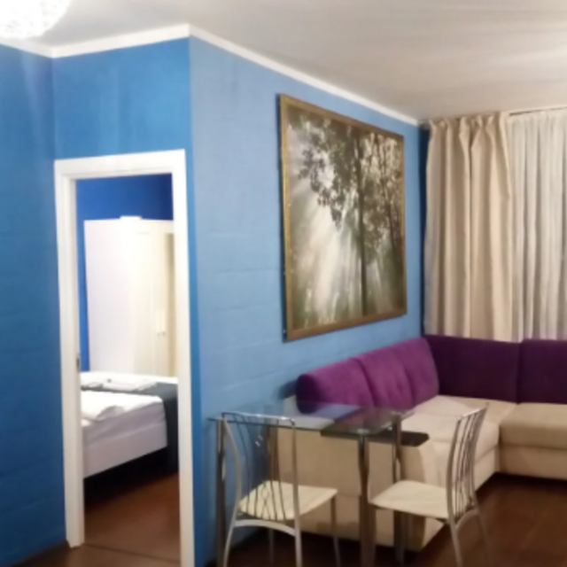 A network of guest apartments on Polevaya street 2