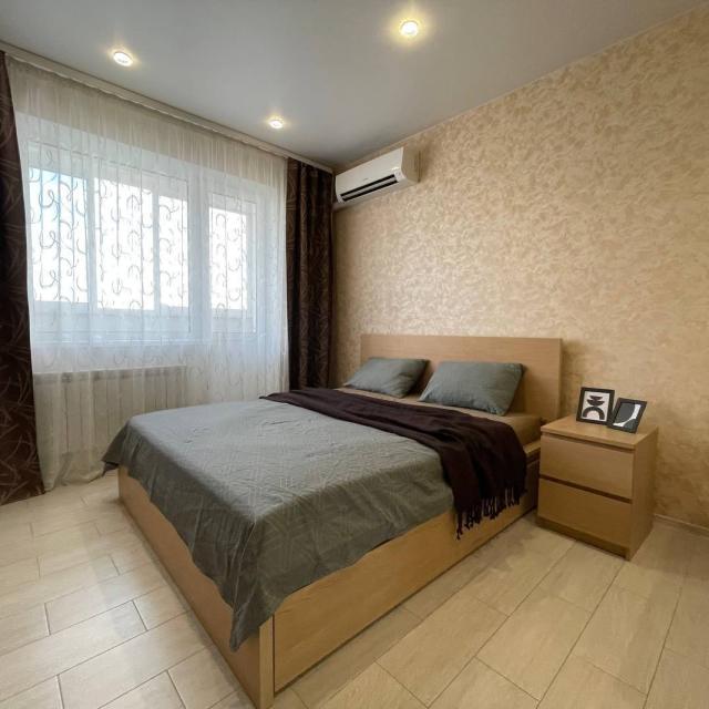 Apartments on Romanova street 60/1