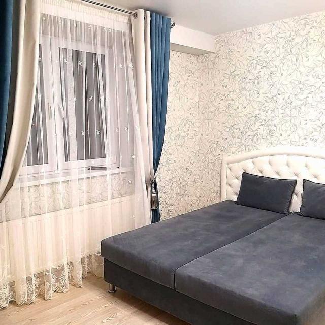 Apartments on Neftyanikov Avenue 68