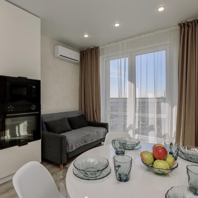 Cozy apartment on krasnaya 118k2