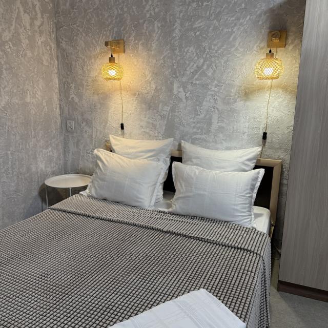 Spacious one-bedroom