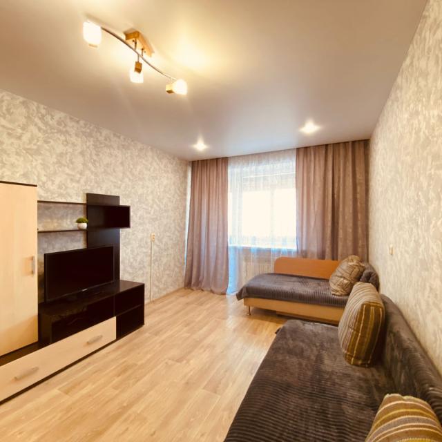 Apartment Level on Karl Marx Street 258A