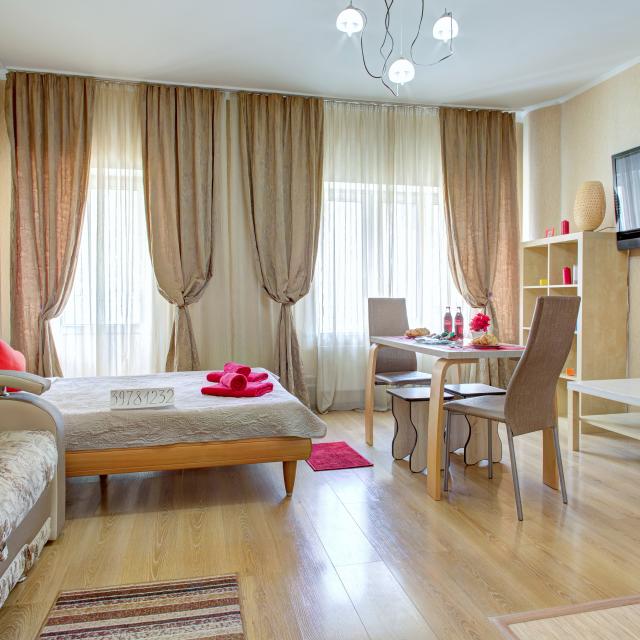 AmegaRoom na ulitse 50 let VLKSM 15