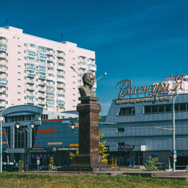 Room Hotel on Ermakov Avenue