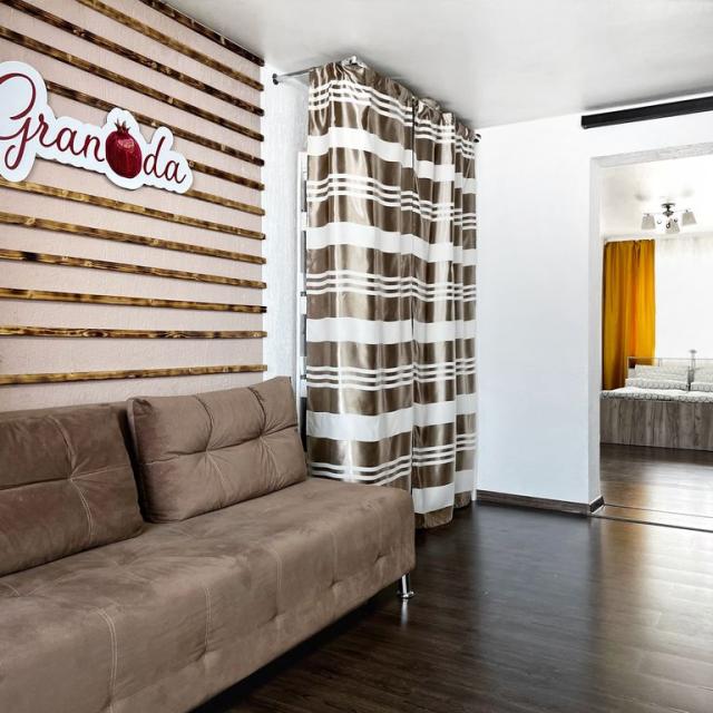 Granada Apartments on Goroshnikova Street