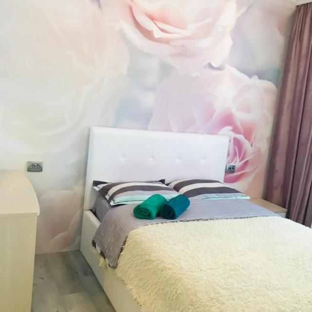 Two-room apartment on 121A Rabochaya Street