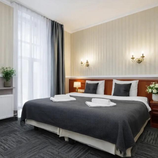 Hotelburg 17th line
