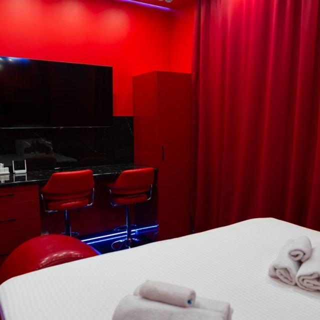 Love Hotel