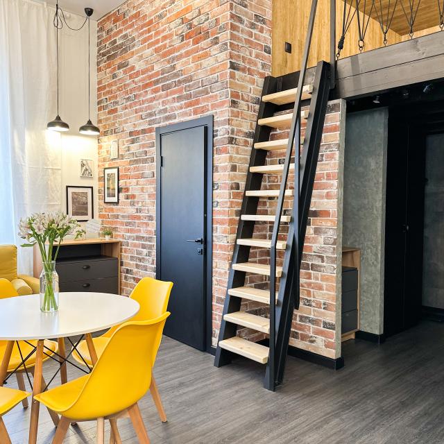 Graphite and mustard apartments in the center on Mayakovsky 17