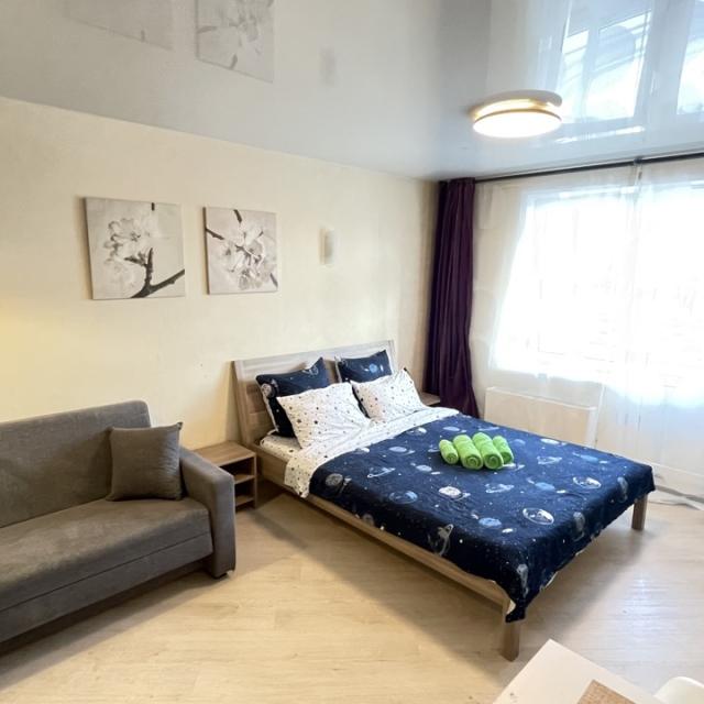 Let's stay on Kedrina Street 1