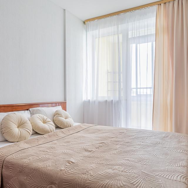 "Have a nice day at Maria's" on Alexander Kozitsyn street 14