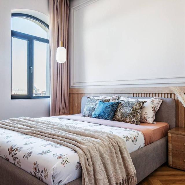 Royal Rentals at 86 Amir Temur Street