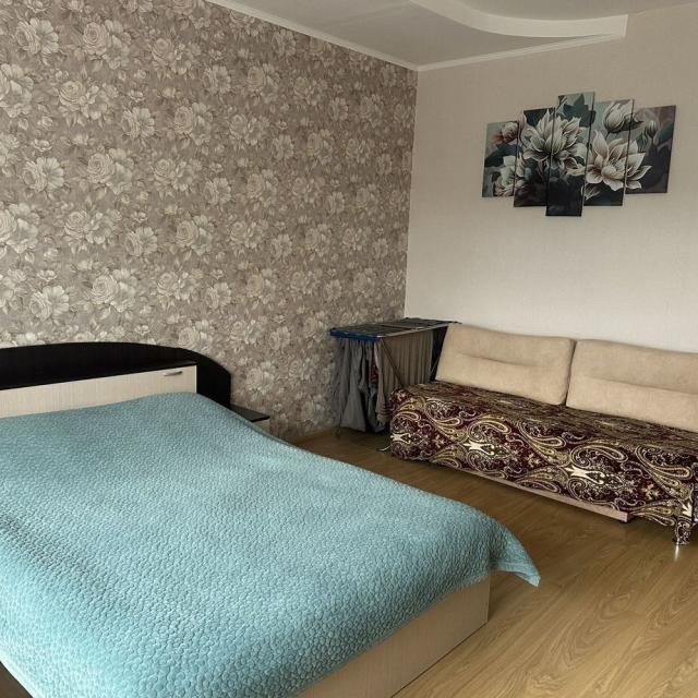 Apartments on Komsomolskaya 29