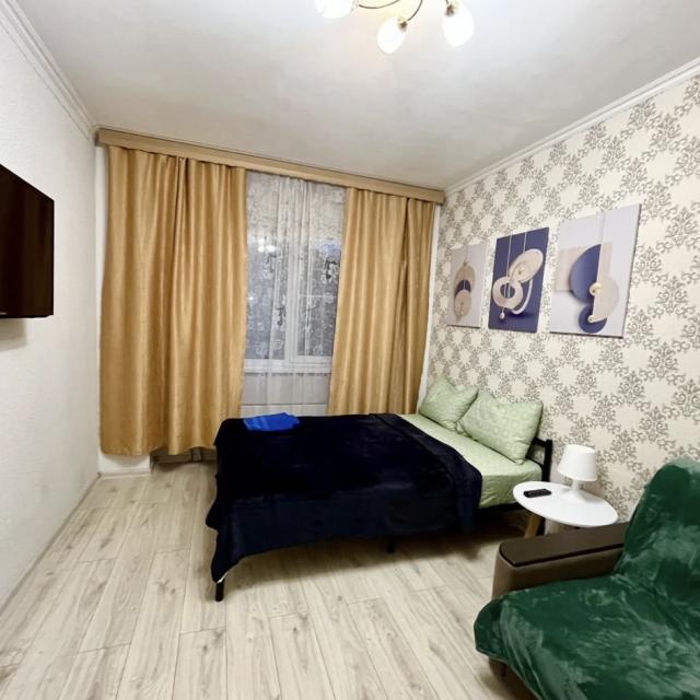 Apartment on Zakharchenko street 3