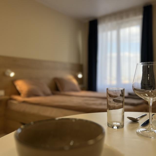 High-comfort view Studio with good location (ZM 1004)