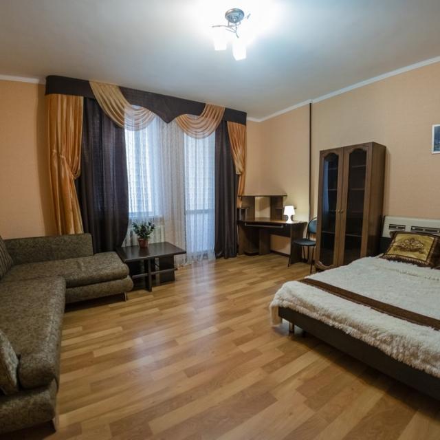 Квартира от компании Хоум Отель на Жукова, 3