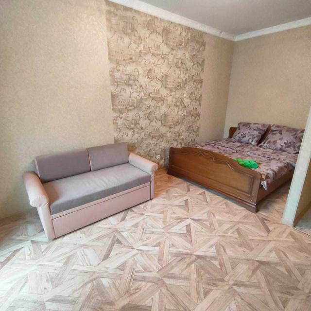 Let's stay on Severnoye shosse 16B street.