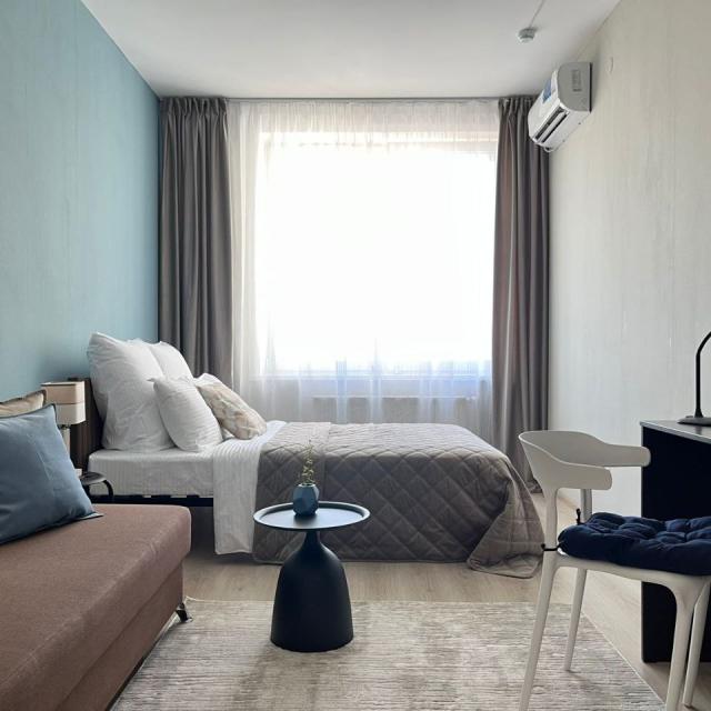 Hospitable House on Revolution 52B
