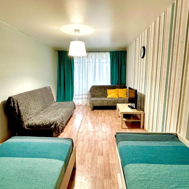 2-room apartment for daily rent in Yekaterinburg on Borovaya 24