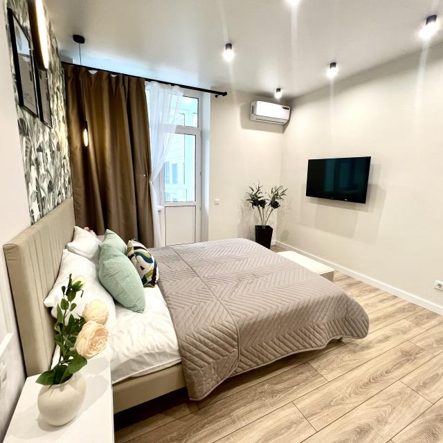 RentFlat (Rent Flat) on Rossiyskiy Avenue 15