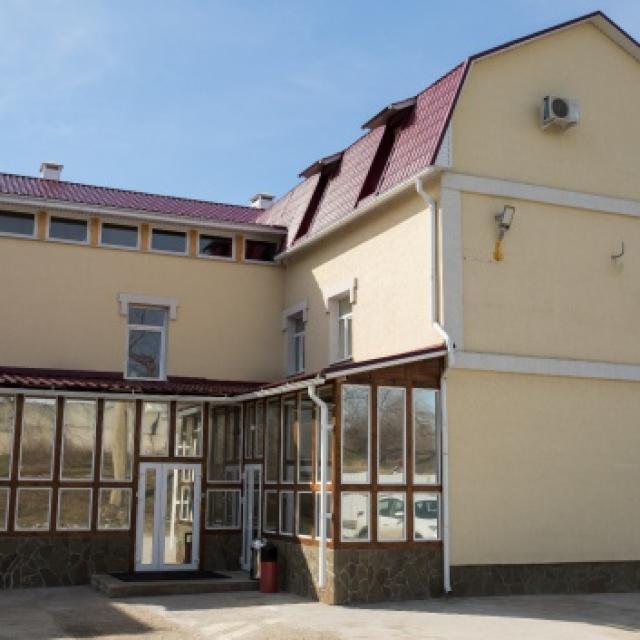 Yuzhny