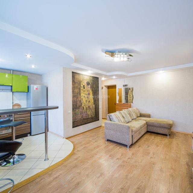 House-available on Krisanova